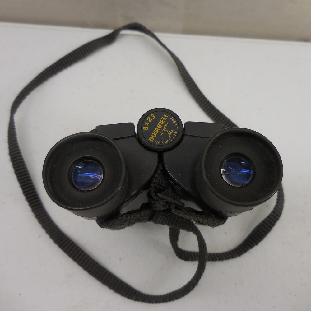 Bushnell 8x23 Compact Binoculars Black 13-8230 with Case 365FT at 1000YDS - Picture 3 of 8